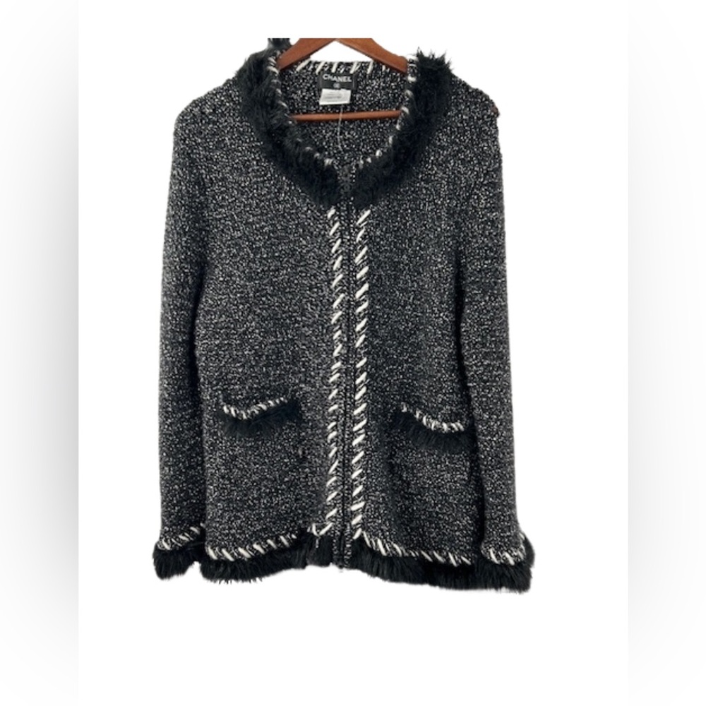 Chanel cashmere jacket zipper front warm and stylish